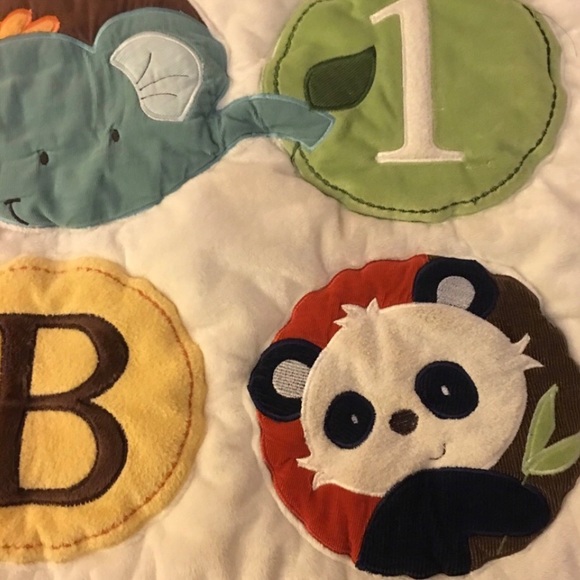 KIDS LINE LG EMB BABY BLANKET SOFT PLUSH 35X44 EUC Like new. - Picture 13 of 15